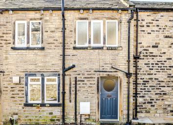 Cottage For Sale in Huddersfield