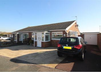Semi-detached bungalow For Sale in Eastbourne