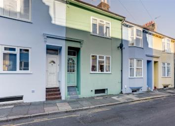 Terraced house For Sale in Brighton