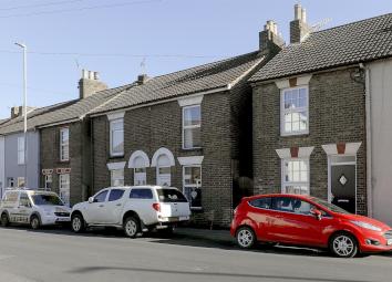 Semi-detached house For Sale in Sittingbourne