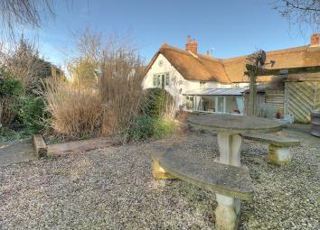 Cottage For Sale in Ilminster