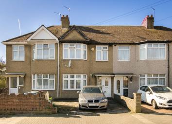 Terraced house For Sale in Harrow