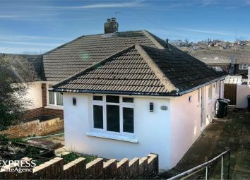 Semi-detached bungalow For Sale in Brighton