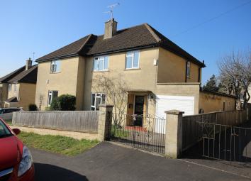 Detached house To Rent in Bath