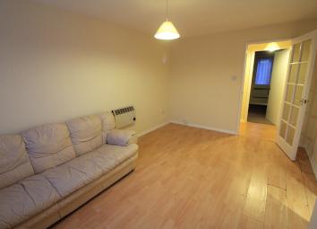 Flat To Rent in Purfleet