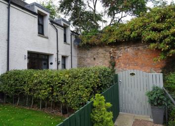 Semi-detached house To Rent in Perth