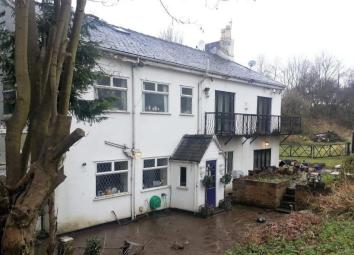 Detached house For Sale in Manchester