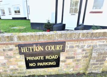 Flat To Rent in Brentwood