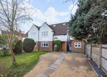 Semi-detached house For Sale in Esher