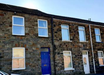 Terraced house To Rent in Neath
