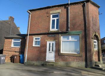 End terrace house For Sale in Oldham