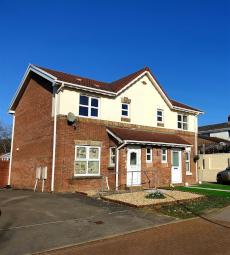 Semi-detached house To Rent in Port Talbot