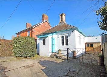 Detached bungalow For Sale in Sturminster Newton