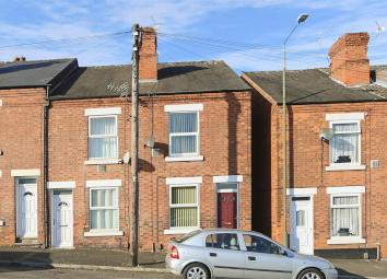 Semi-detached house To Rent in Ilkeston