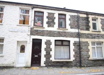 Terraced house For Sale in Caerphilly