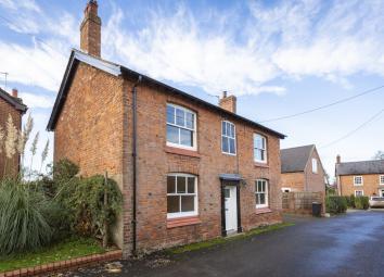 Detached house To Rent in Whitchurch