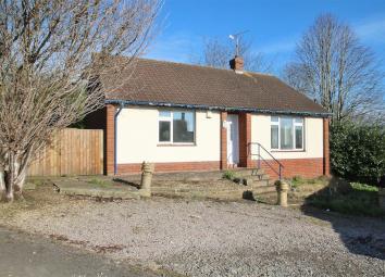 Detached bungalow To Rent in Lydney