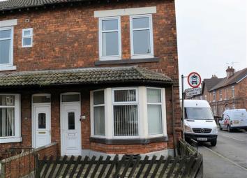 End terrace house To Rent in Selby