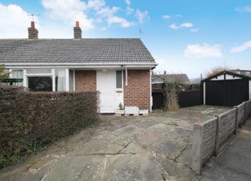 Semi-detached bungalow For Sale in Littleborough