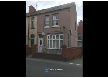 End terrace house To Rent in Wrexham