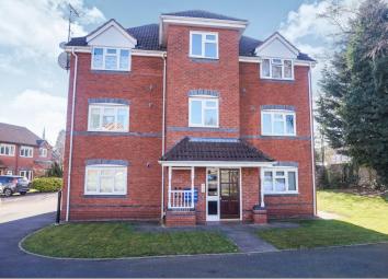 Flat For Sale in Bromsgrove