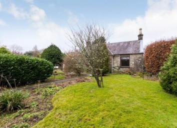 Detached house For Sale in Lanark