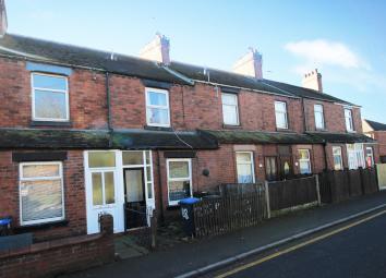 Terraced house For Sale in Leek