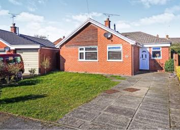 Detached bungalow For Sale in Chester