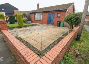 Detached bungalow To Rent in Bolton