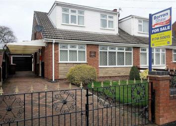 Semi-detached bungalow For Sale in St. Helens