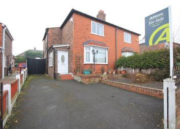 Semi-detached house For Sale in Prescot