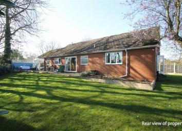 Detached bungalow For Sale in Shrewsbury
