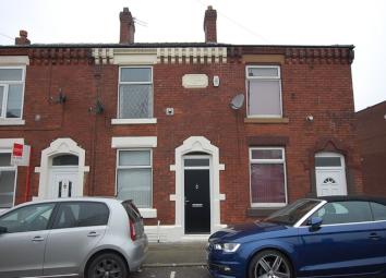 Terraced house For Sale in Ashton-under-Lyne
