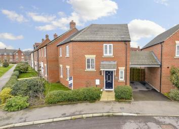 Semi-detached house For Sale in Kettering