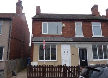 Semi-detached house For Sale in Mansfield