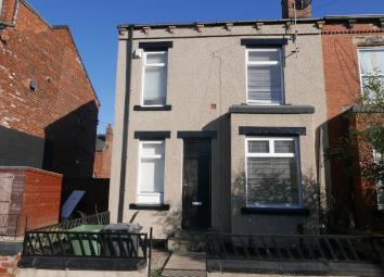 End terrace house For Sale in Leeds