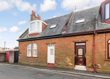 Terraced house For Sale in Girvan