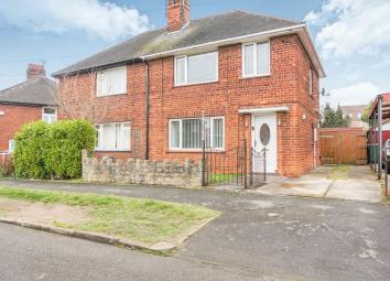 Semi-detached house For Sale in Grantham