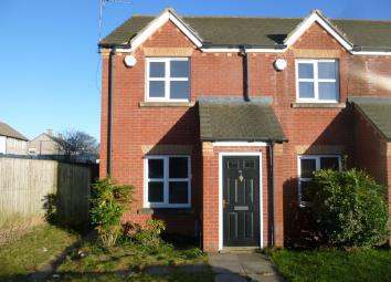 End terrace house To Rent in Bradford