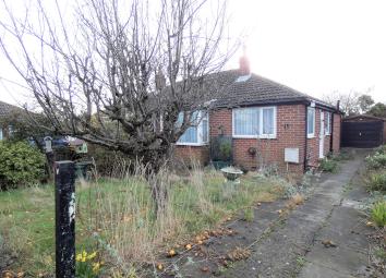 Bungalow For Sale in Leeds