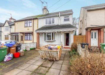 Semi-detached house For Sale in Willenhall