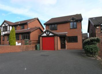 Detached house To Rent in Brierley Hill