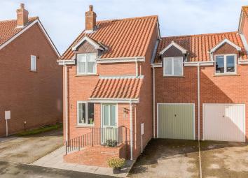 Link-detached house For Sale in York