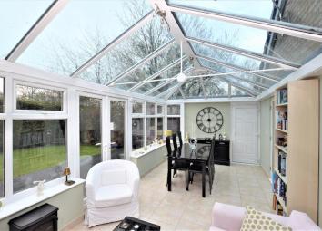 Detached bungalow For Sale in Preston