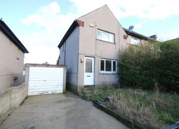 Terraced house For Sale in Huddersfield