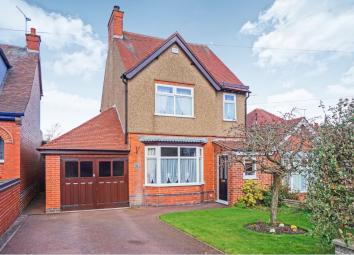 Detached house For Sale in Ripley