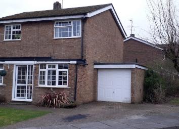 Detached house For Sale in Dunstable