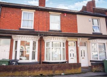 Terraced house For Sale in Willenhall