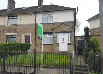 Town house To Rent in Bradford