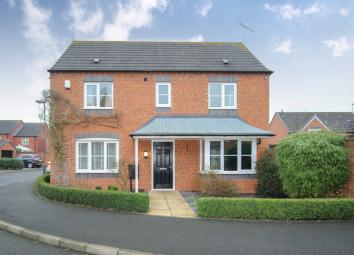 Link-detached house For Sale in Derby
